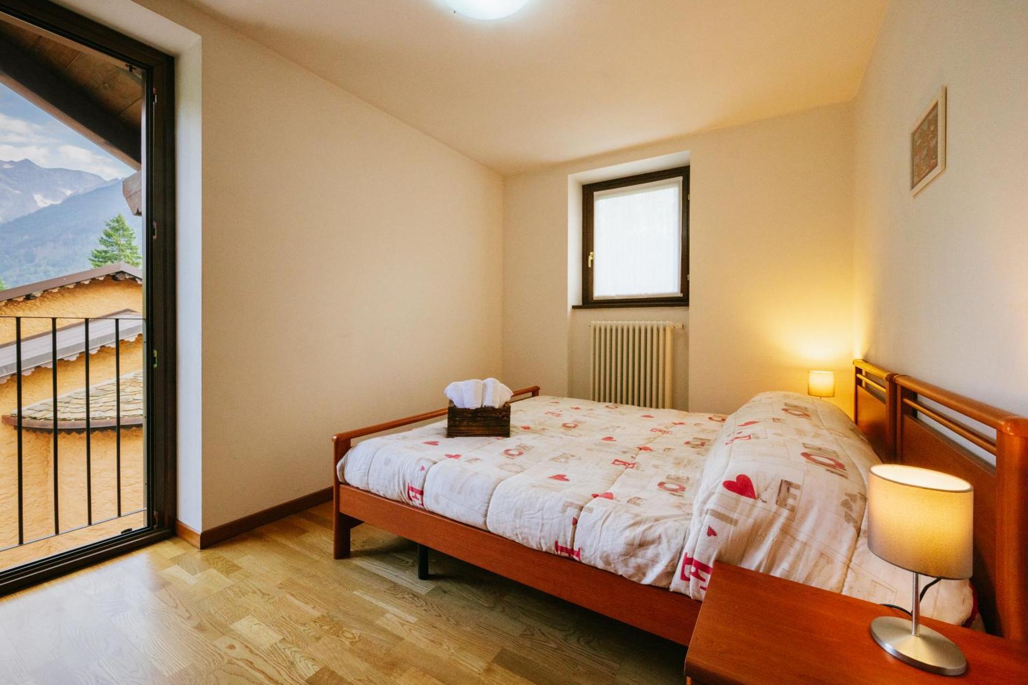 Villa Luzzago Ponte Di Legno Room photo