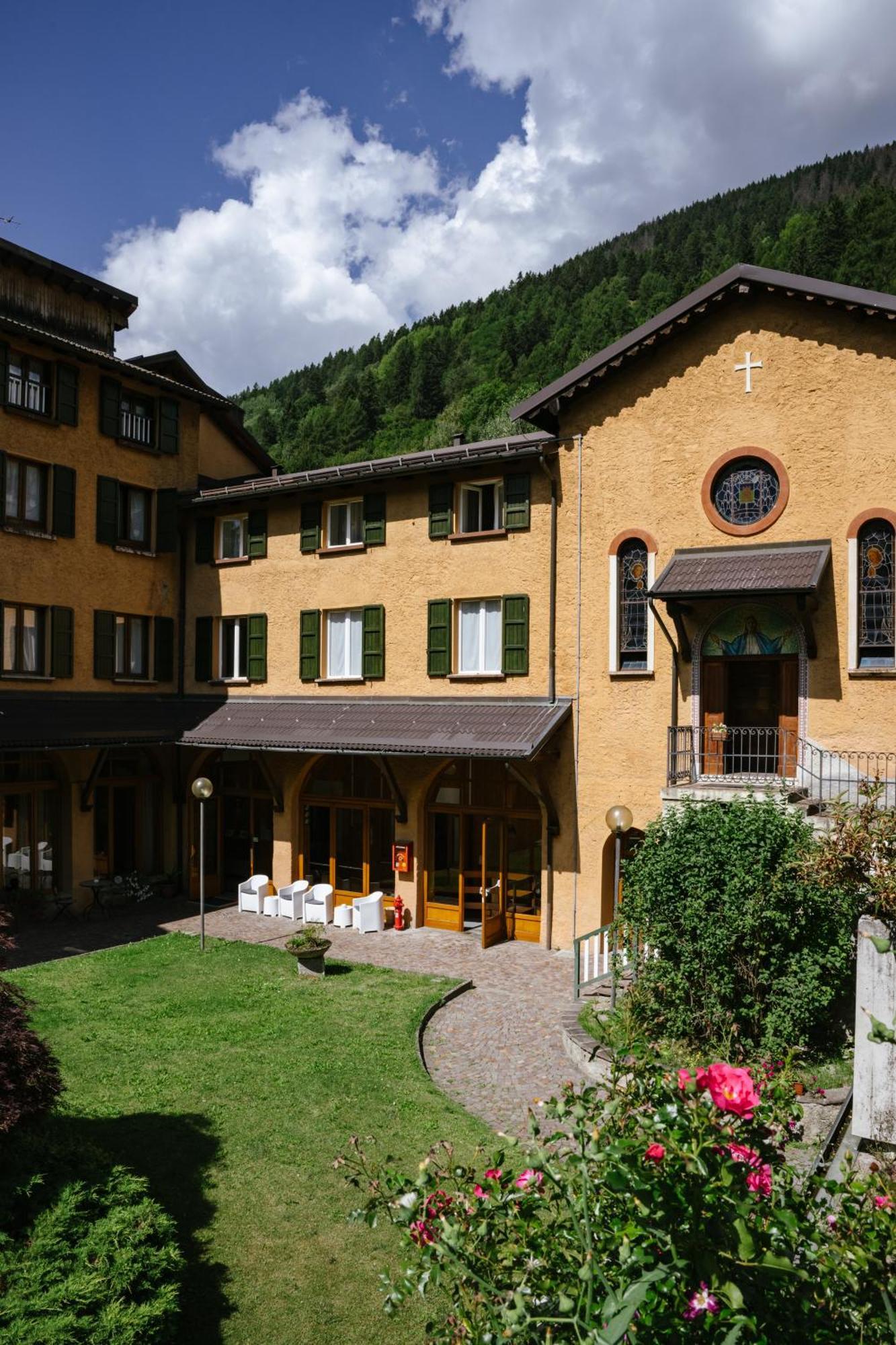 Villa Luzzago Ponte Di Legno Exterior photo